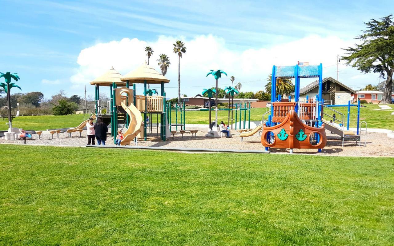 Oceano: Short Walk To Beach, 4 Bedroom 2 Bath, Private House! Across Street From Park & Pond מראה חיצוני תמונה